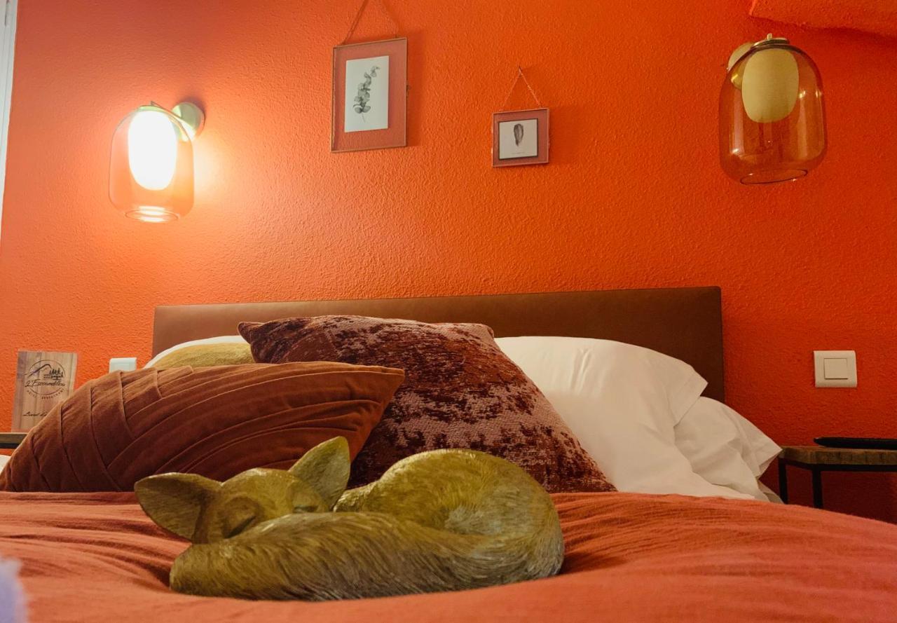 Hotel L'Escoundillou Saint-Jacques-des-Blats Esterno foto