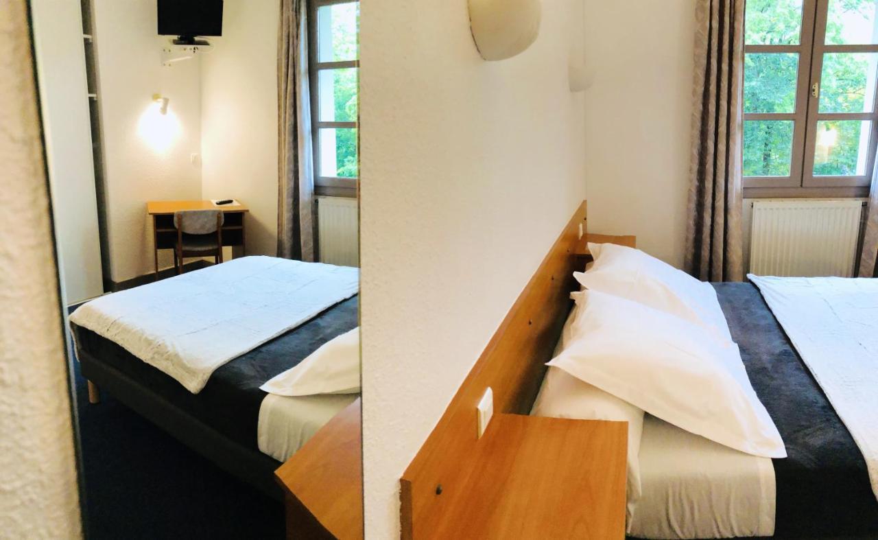 Hotel L'Escoundillou Saint-Jacques-des-Blats Esterno foto